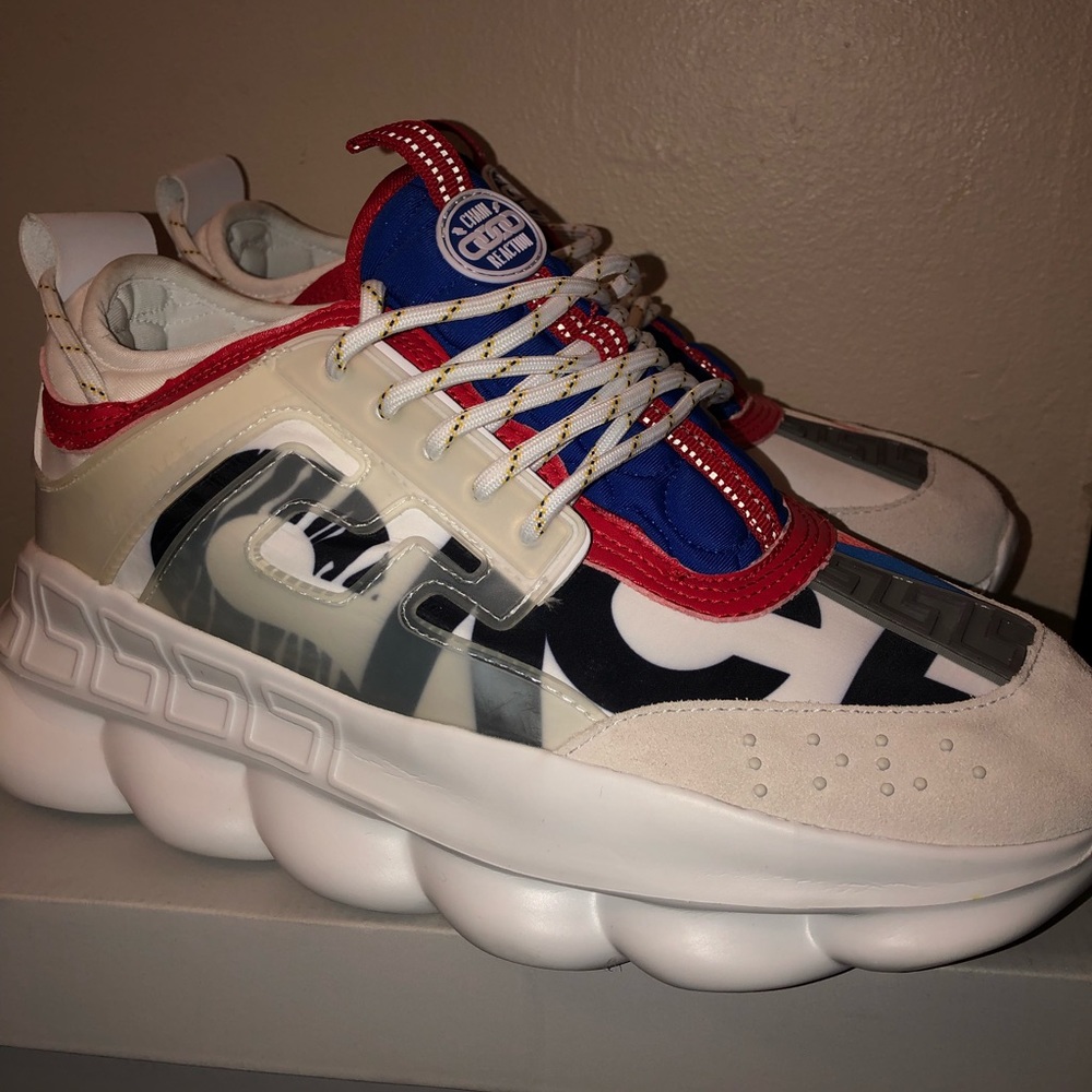 VERSACE CHAIN REACTION